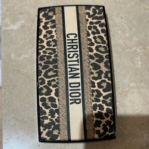 Dior Women's Blush Palette - Pink and Cream Hues